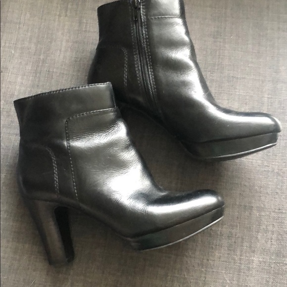 Nine West Shoes - Nine West Black Leather Platform Boot